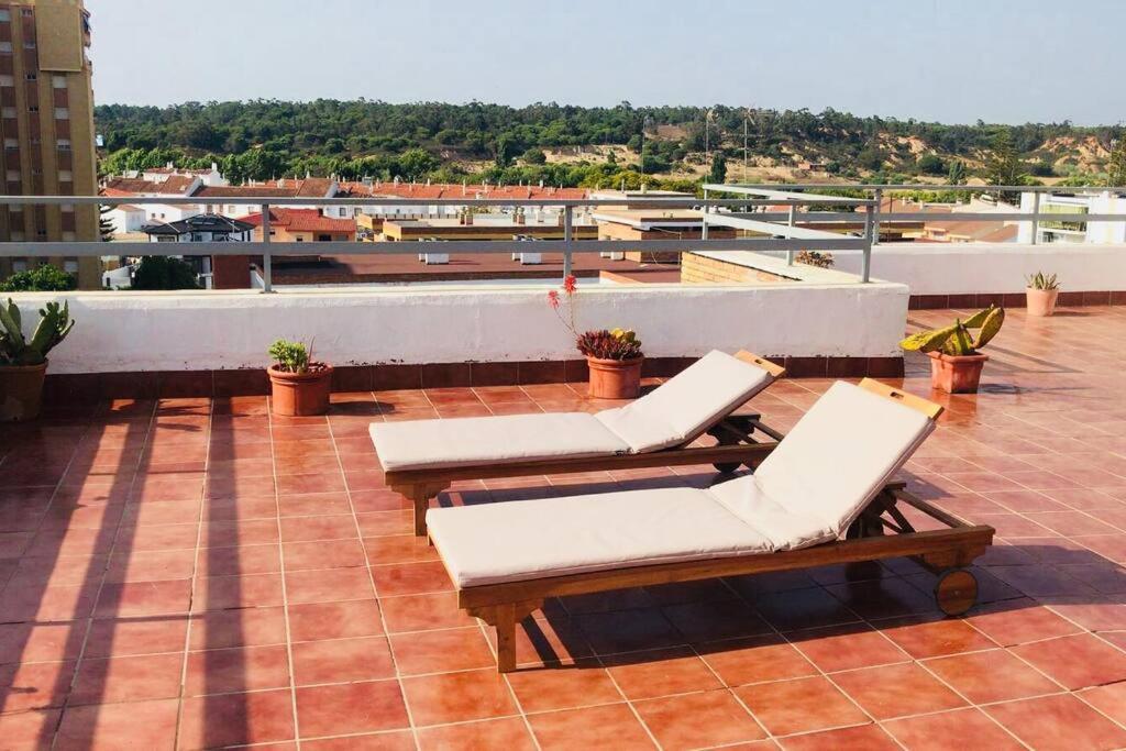 Wonderful Penthouse By The Sea Apartment Lepe Exterior photo